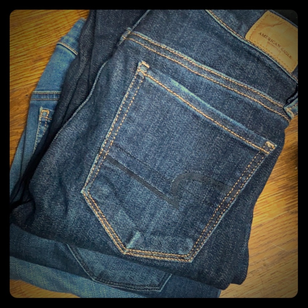 3 pairs size 2 American eagle jeans